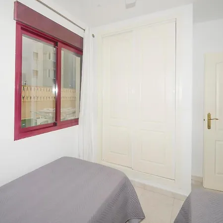 Apartamen5o Maravillos0 Con Bistas Al Mar Topacio 4 Apartment